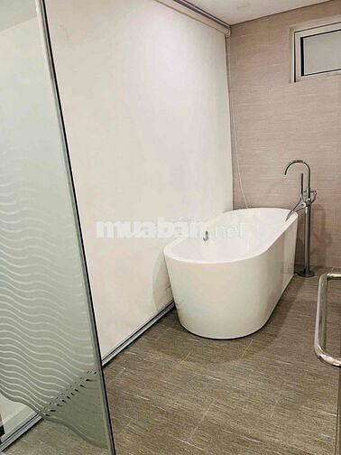 em là chủ nhà cần bán lại căn hộ Fhome