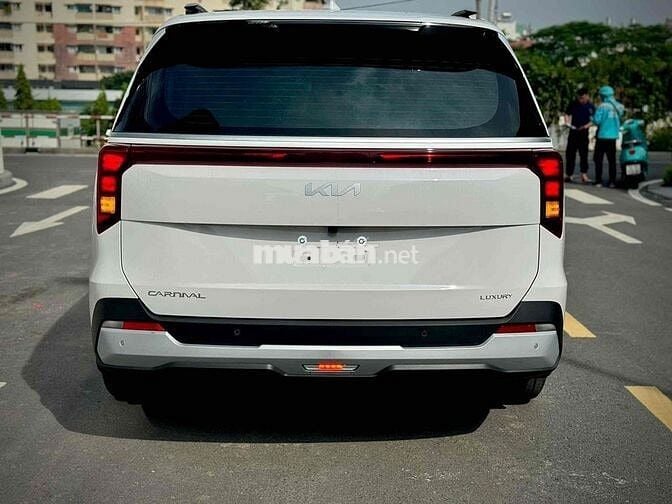 T5 CARNIVAL LUXURY 2025 mới 100% giảm thẳng 104tr
