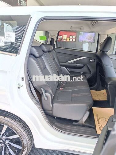 Mitsubishi Xpander Premium Trắng