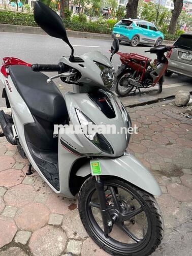 Honda Vision 2025 Xám 399 km