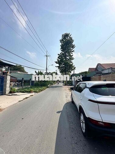ngay sát quán lâm bò gần 800m2 có 200m2 thổ cư