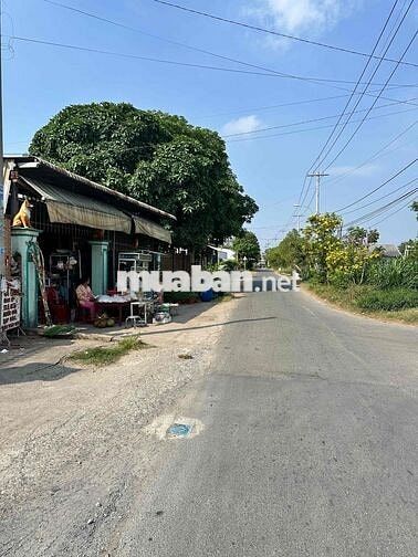 ngay sát quán lâm bò gần 800m2 có 200m2 thổ cư