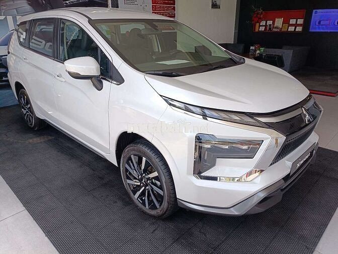 Mitsubishi Xpander Premium Trắng