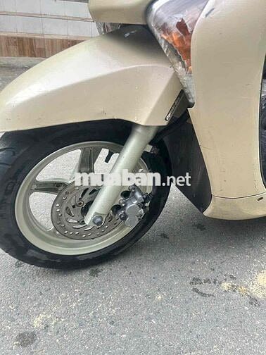 Honda Lead 2011 Vàng kem