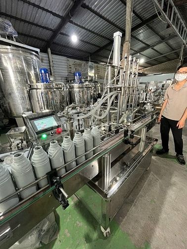 ⚙️ MÁY CHIẾT RÓT 4 VÒI TỰ ĐỘNG – GIẢI PHÁP TỐI ƯU NĂNG SUẤT CHIẾT RÓT 