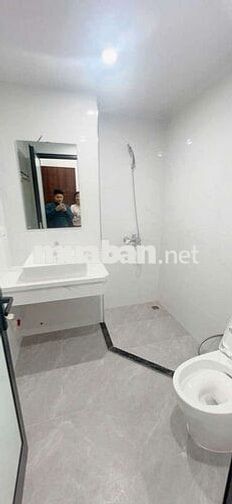 CHO THUÊ NHÀ NGUYÊN CĂN CỔ LINH 45m– THANG MÁY– GIÁ CHỈ 22TR