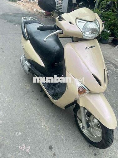 Honda Lead 2011 Vàng kem