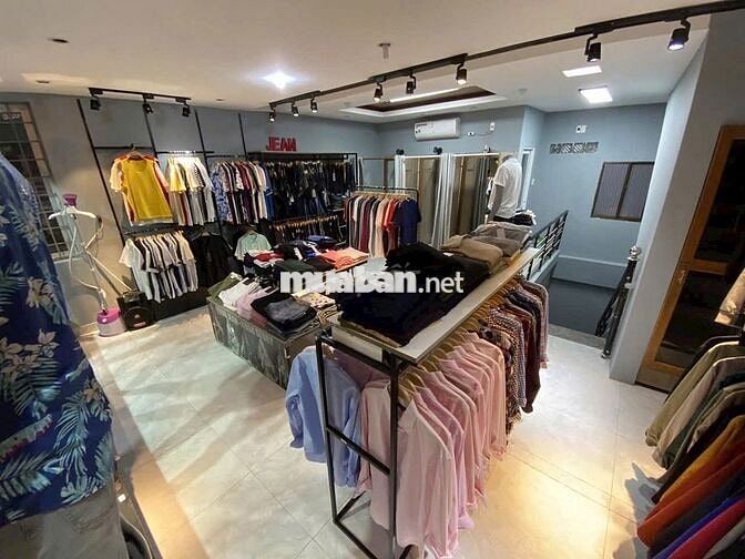 Cho thuê nhà mặt tiền đường Lê Duẩn, vị trí kinh doanh tốt. ngang 6.2n