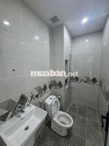 SIÊU PHẨM MẶT TIỀN HOA LAN 5 TẦNG THANG MÁY – KHU PHAN XÍCH LONG