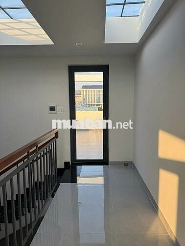 SIÊU PHẨM MẶT TIỀN HOA LAN 5 TẦNG THANG MÁY – KHU PHAN XÍCH LONG