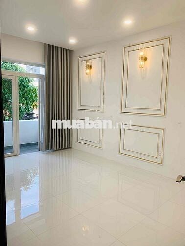 Hiếm..300m Ra Phú Mỹ Hưng.. Ngang 7.8m 3 Tầng Đẹp Lung Linh Chỉ 16.8 T