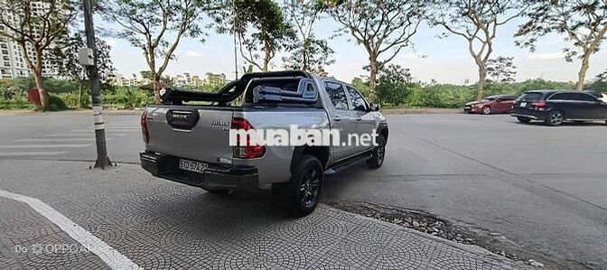 Hilux số tự động 1 cầu 2021 Odo 79.000km full đồ