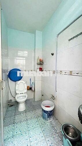 👉Bán nhà 1trệt 1lầu 4pn 4wc 1bếp DT 4X19 Hoàn công