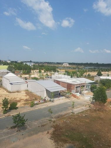 Bán nhanh đất mặt tiền 8×20m, vị trí đẹp, giá mềm cho khách thiện chí