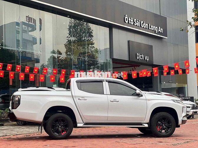 Mitsubishi Triton GLX 2020 Lên Premium full option