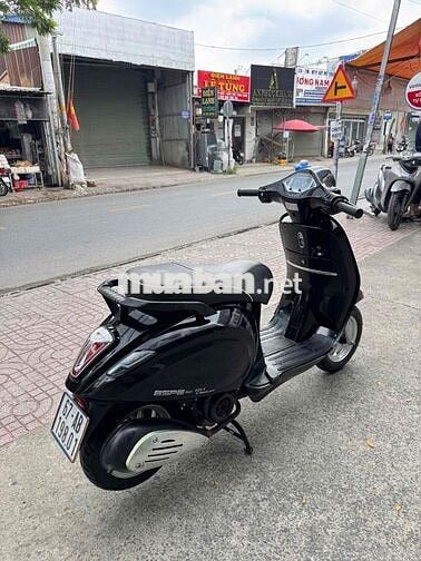 Piaggio Vespa 50cc 2024 biển số 67