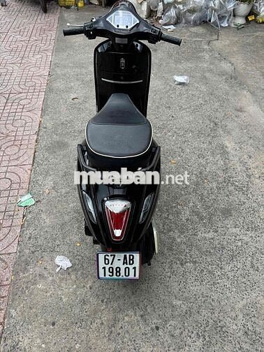 Piaggio Vespa 50cc 2024 biển số 67