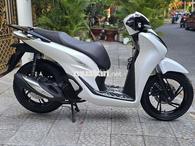 Honda SH Sport Cao cấp Trắng đen