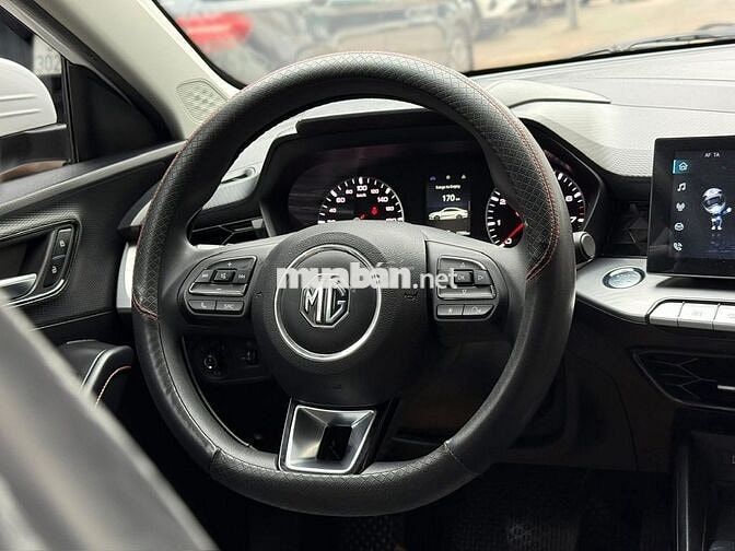 MG5 STD 1.5 AT 2024 Trắng