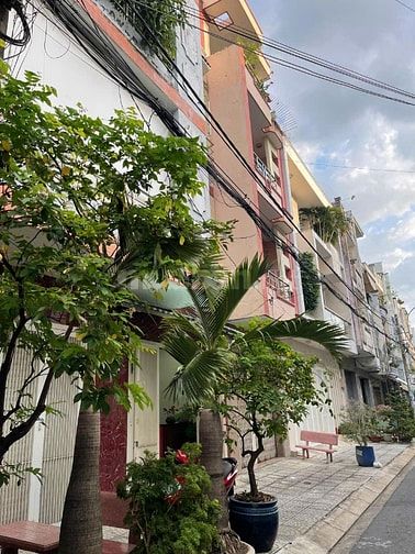 Bán nhà mặt tiền đường 31, Phường Bình Phú ( Phường 10, Quận 6 cũ)