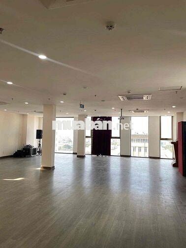 🇻🇳 Văn phòng cho thuê Phạm Văn Đồng - 250m2 - 50 Triệu