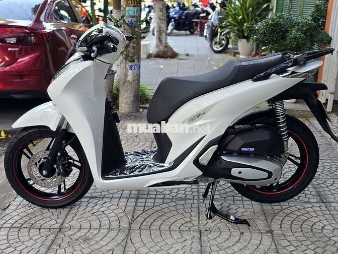 Honda SH Sport 2024 Trắng đen