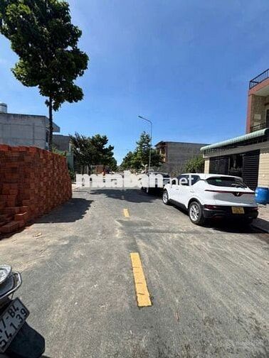 Lô đất 100m2 đường N2 sách đẹp giá chỉ 1,52 tỷ