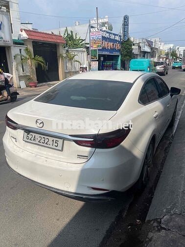 Mazda 6 2.5 Premium Trắng