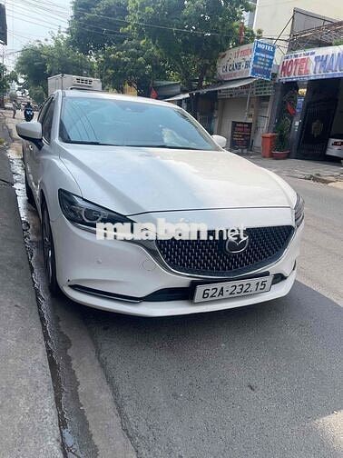 Mazda 6 2.5 Premium Trắng