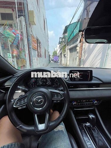 Mazda 6 2.5 Premium Trắng