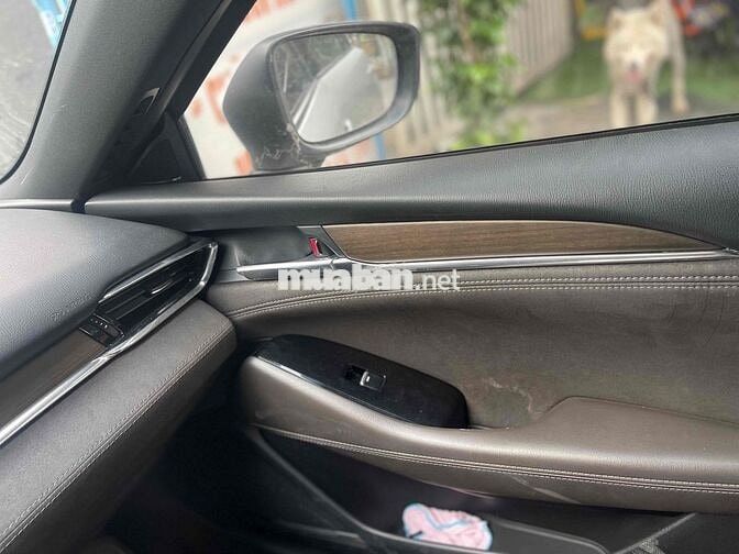 Mazda 6 2.5 Premium Trắng