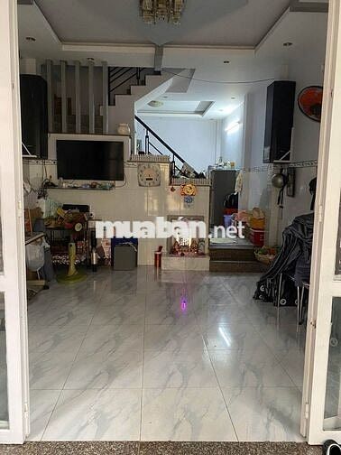 Nhà phố trệt lầu. Lô nhì Lê Văn Lương - Nhà trống, nhận nhà ở ngay