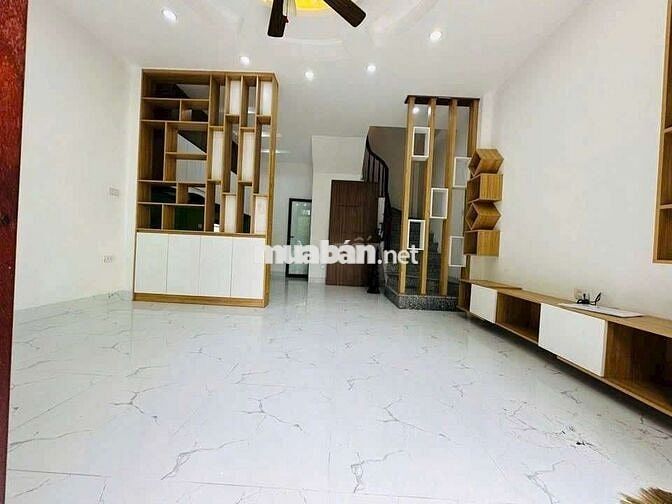 NHÀ ĐƠN LẬP KIM CHUNG Ô TÔ ĐỖ CỬA