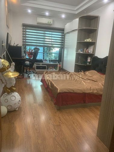 NHÀ ĐẸP ÁI MỘ – CÁCH 1 NHÀ RA MẶT PHỐ – TRUNG TÂM BỒ ĐỀ LONG BIÊN