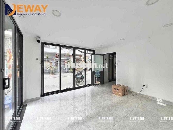 Mặt Bằng Kinh Doanh Căn Góc Đẹp, Rộng 40M2, Hẻm Rộng 8M, Kế Q5 Q1
