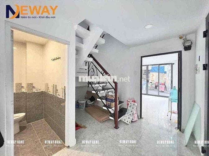 Mặt Bằng Kinh Doanh Căn Góc Đẹp, Rộng 40M2, Hẻm Rộng 8M, Kế Q5 Q1