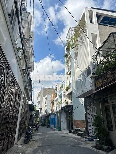 SIÊU PHẨM  5 TẦNG – THANG MÁY CAO CẤP – HẺM 10M – GẦN BỆNH VIỆN Q12