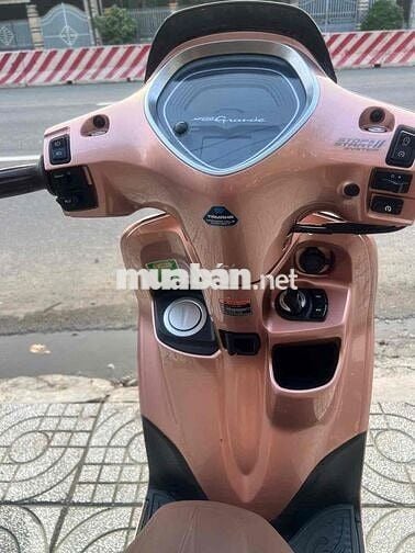 Grande 2022 mẫu mới khoá smartkay thắng abs