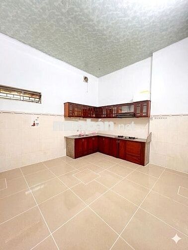 Bán nhà trung tâm Hải Châu - kinh doanh rất tốt, sầm uất, đông xe