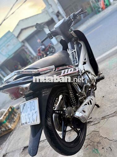 Yamaha Sirius 2015 Đen trắng đẹp keng zin êm