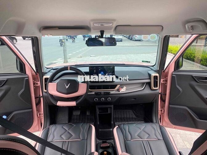 Xe điện VinFast VF3 2024 Hồng phấn