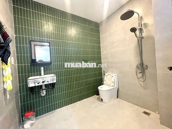 CHO THUÊ NHÀ NGUYÊN CĂN 4 TẦNG BẮC NHA TRANG GIÁ 15 TRIỆU/ THÁNG