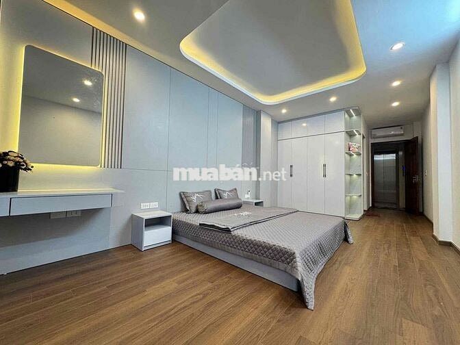 Lô góc phố Trương Định 40m2 x5T 7.8 tỷ ngõ nông sát phố thang máy nhà