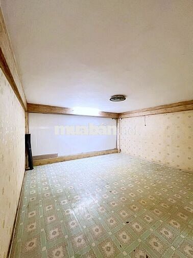 Bán nhà trung tâm Hải Châu - kinh doanh rất tốt, sầm uất, đông xe