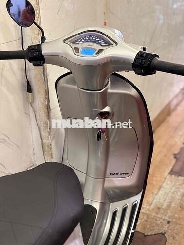 Piaggio Vespa Sprint 2015 Bạc Posche . BSTP 9 Chủ