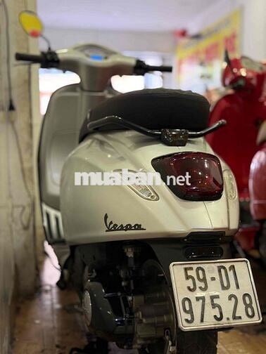 Piaggio Vespa Sprint 2015 Bạc Posche . BSTP 9 Chủ