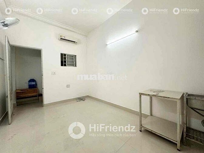 PHÒNG TRỌ GIÁ RẺ - SẴN MÁY LẠNH - GÁC CAO - PHÍ RẺ - SÁT ĐẦM SEN & ĐH