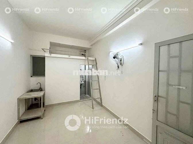 PHÒNG TRỌ GIÁ RẺ - SẴN MÁY LẠNH - GÁC CAO - PHÍ RẺ - SÁT ĐẦM SEN & ĐH