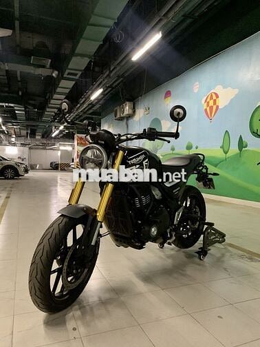 Triumph Speed 400 màu Đen