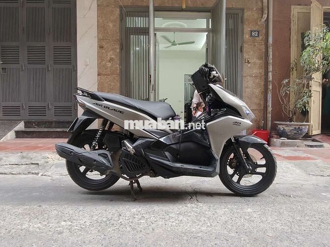 Honda Air Blade 125 Xám